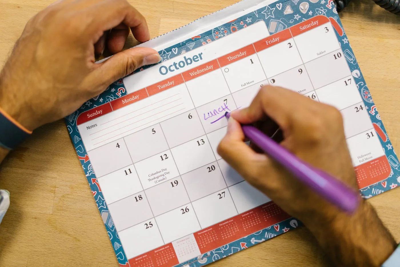 Mà marcant una data al calendari del mes, com es planifica la feina de SEO